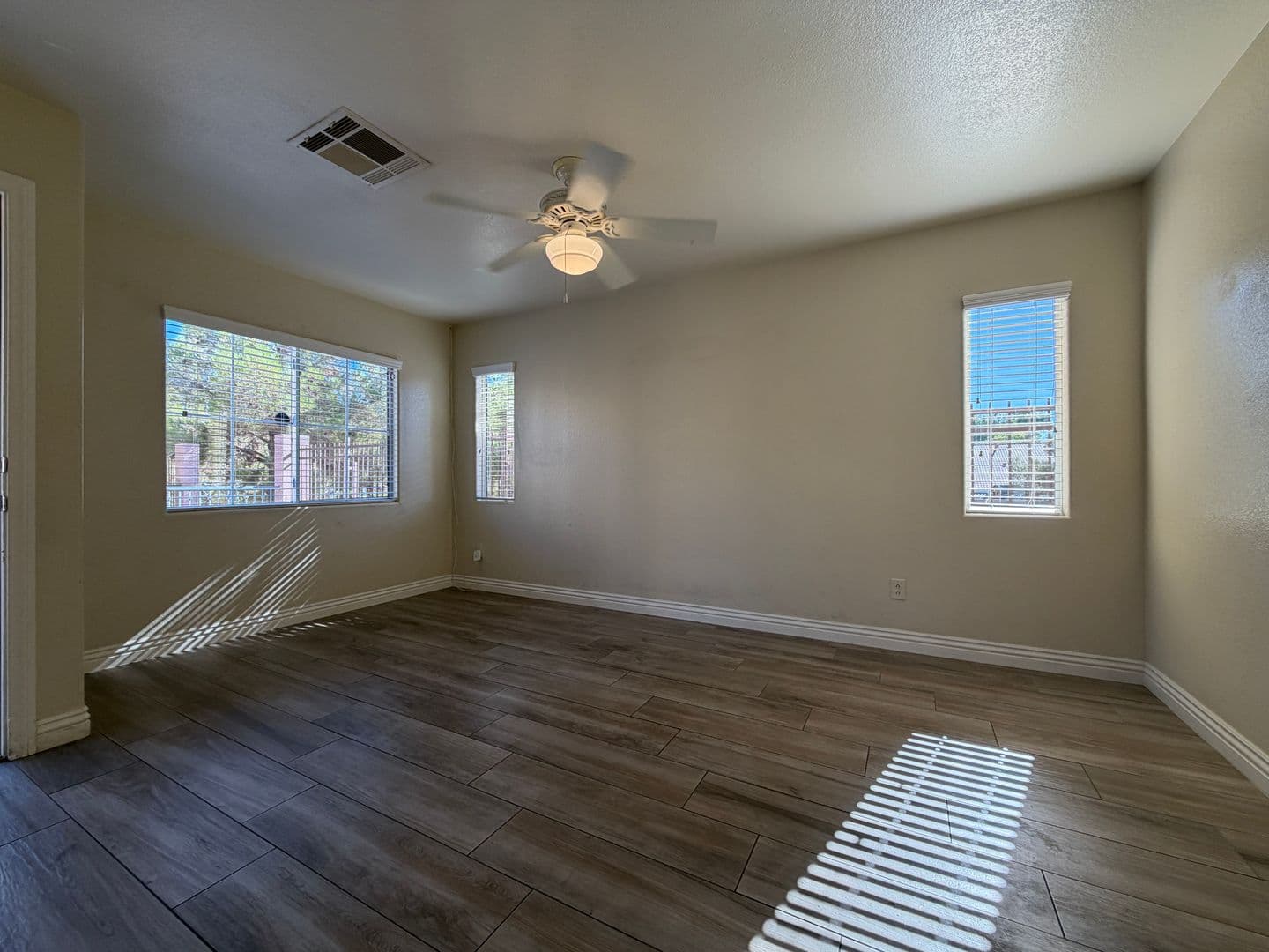 Las Vegas House: 10381 Coyote Cub Avenue