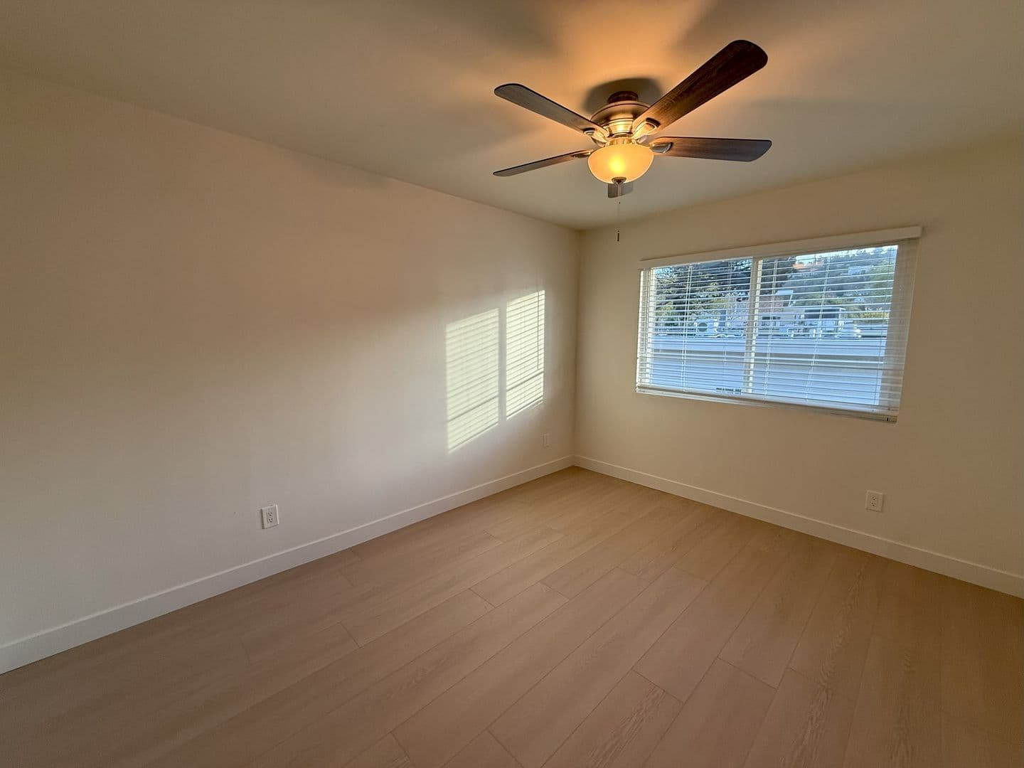 El Cajon Apartment: 565 W. Chase Avenue