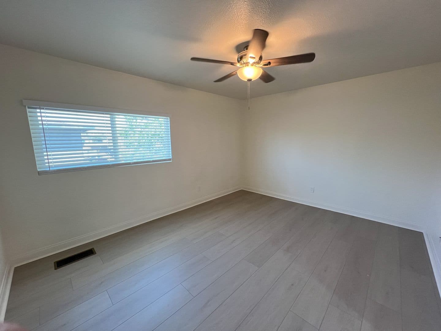 El Cajon Apartment: 431 Van Houten Ave