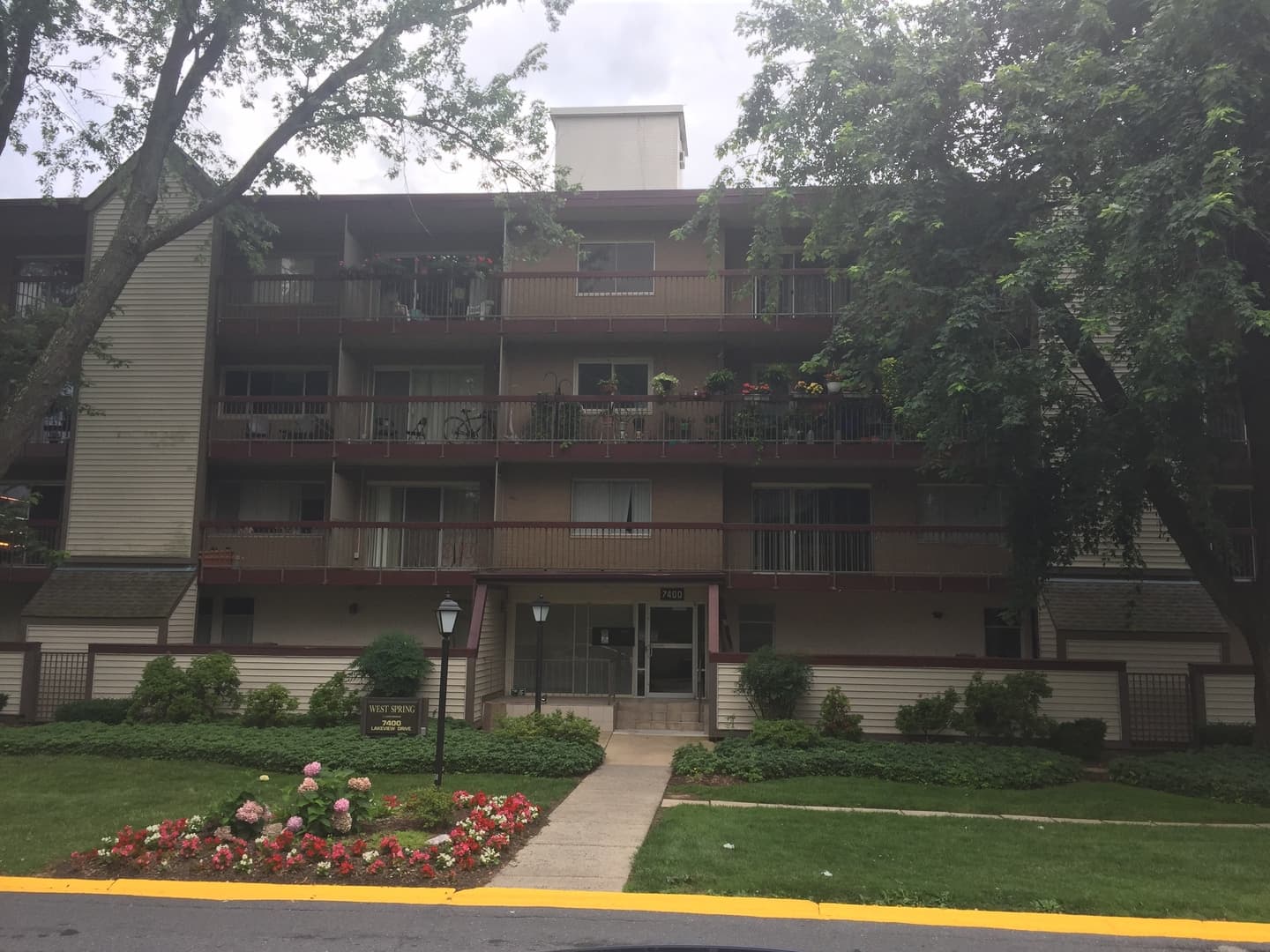 Bethesda House: 7400 Lakeview Dr.
