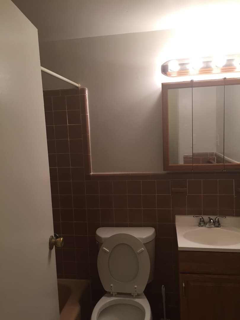 Bethesda House: 7400 Lakeview Dr.