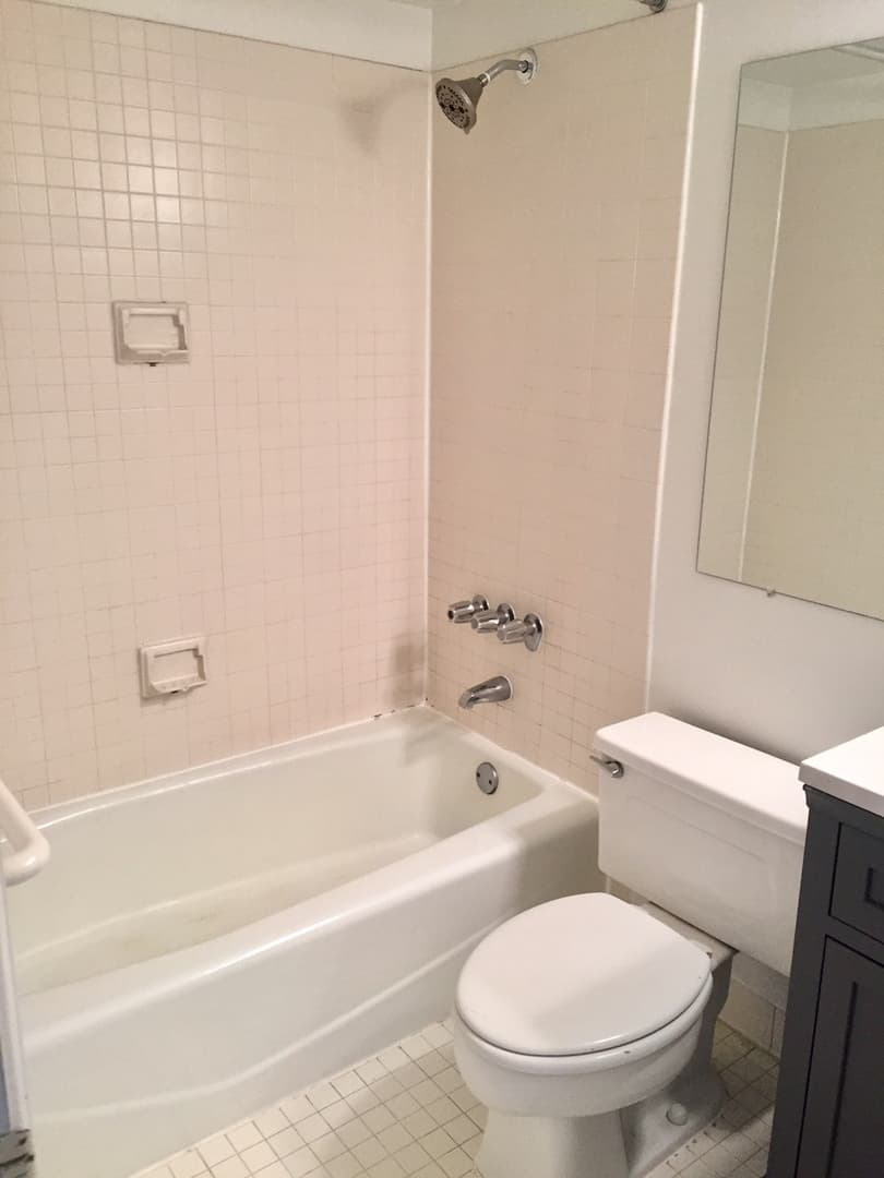 Washington House: 1077 30th St. NW