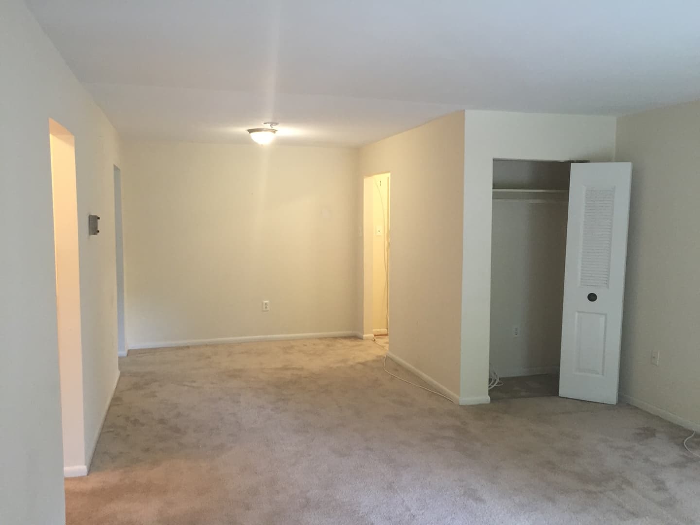 Bethesda House: 7400 Lakeview Dr.