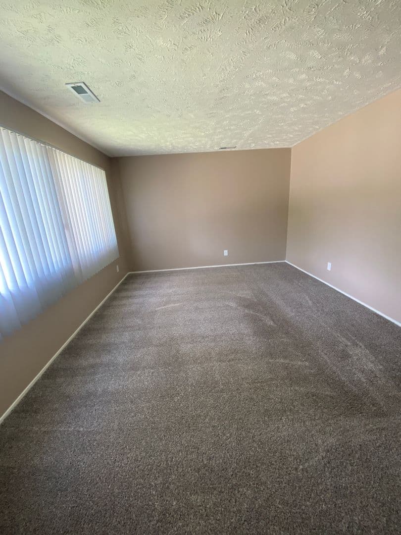 Bellevue Apartment: 2945 Biggs Plaza