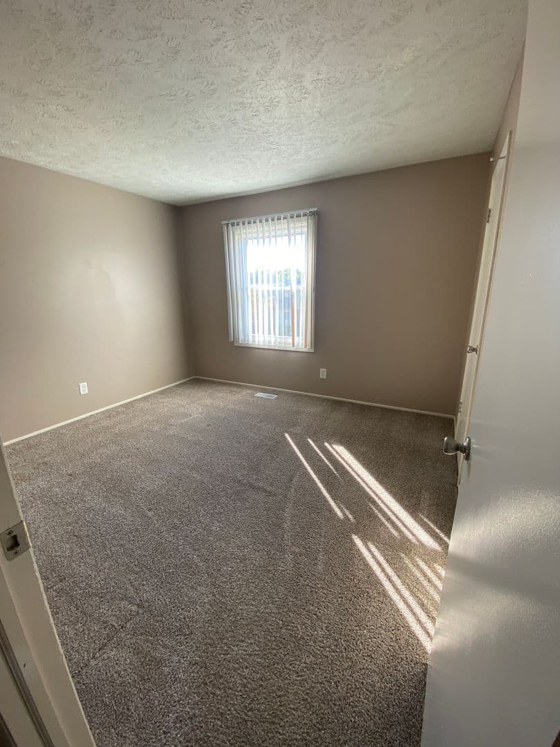 Bellevue Apartment: 2945 Biggs Plaza