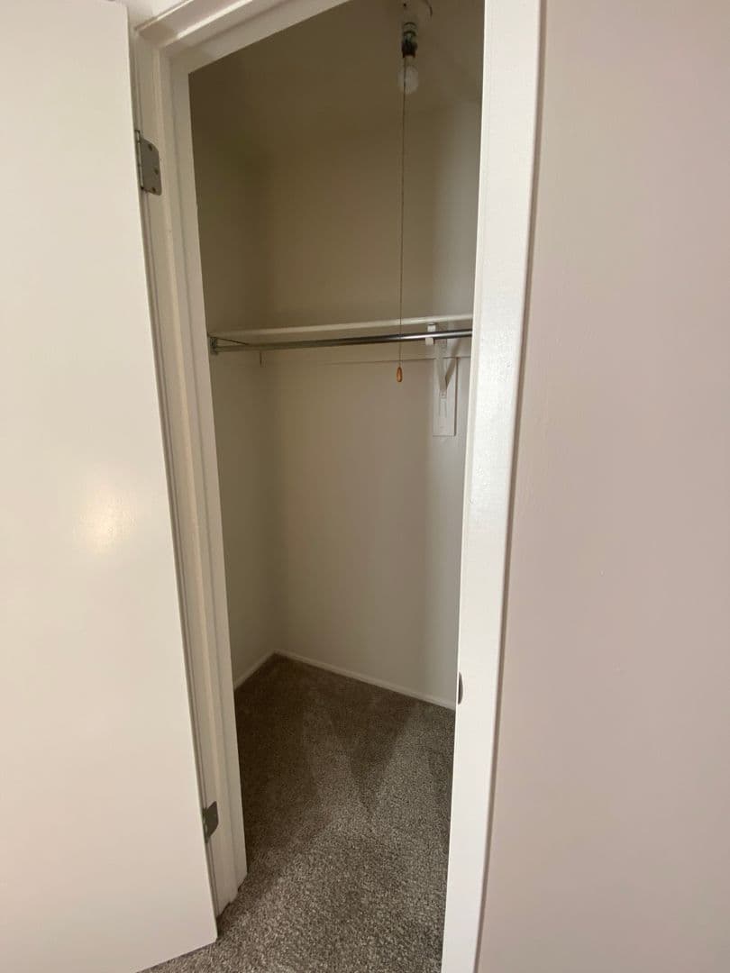 Bellevue Apartment: 2945 Biggs Plaza