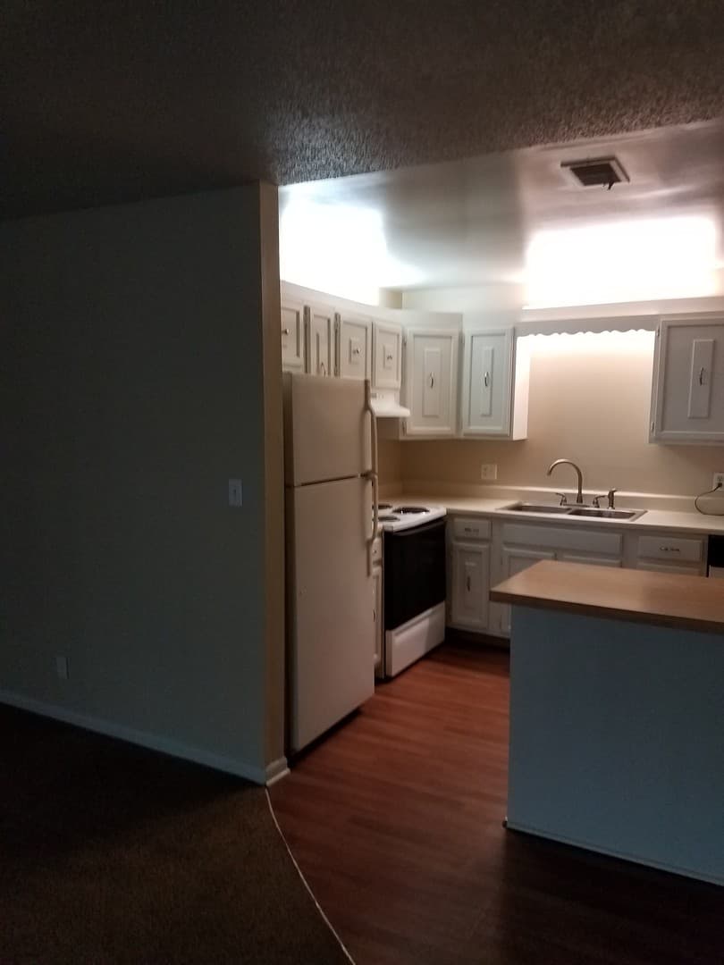 Omaha Apartment: 7525 Pierce Plaza
