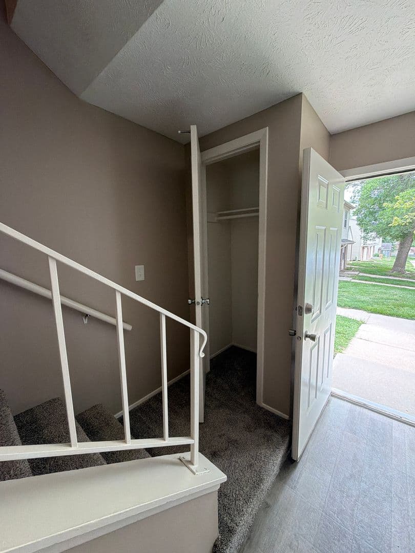 Bellevue Apartment: 2945 Biggs Plaza