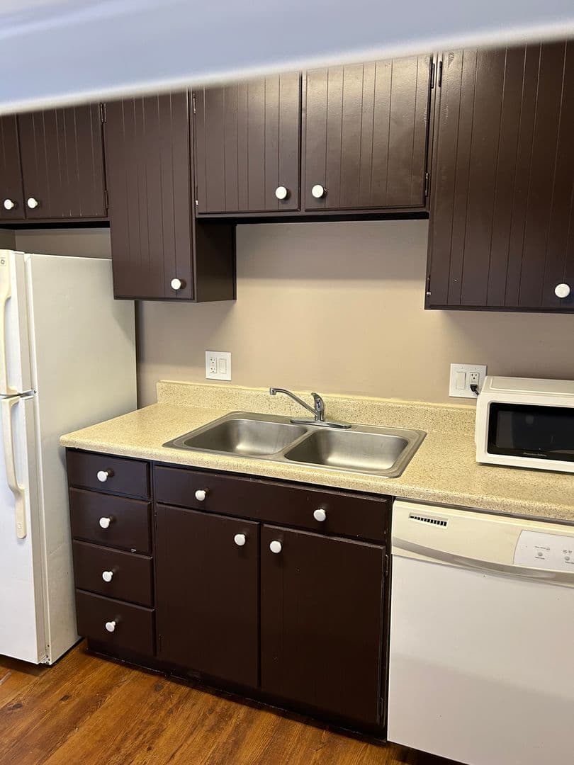 Omaha Apartment: 3110 1/2 N 97th Street