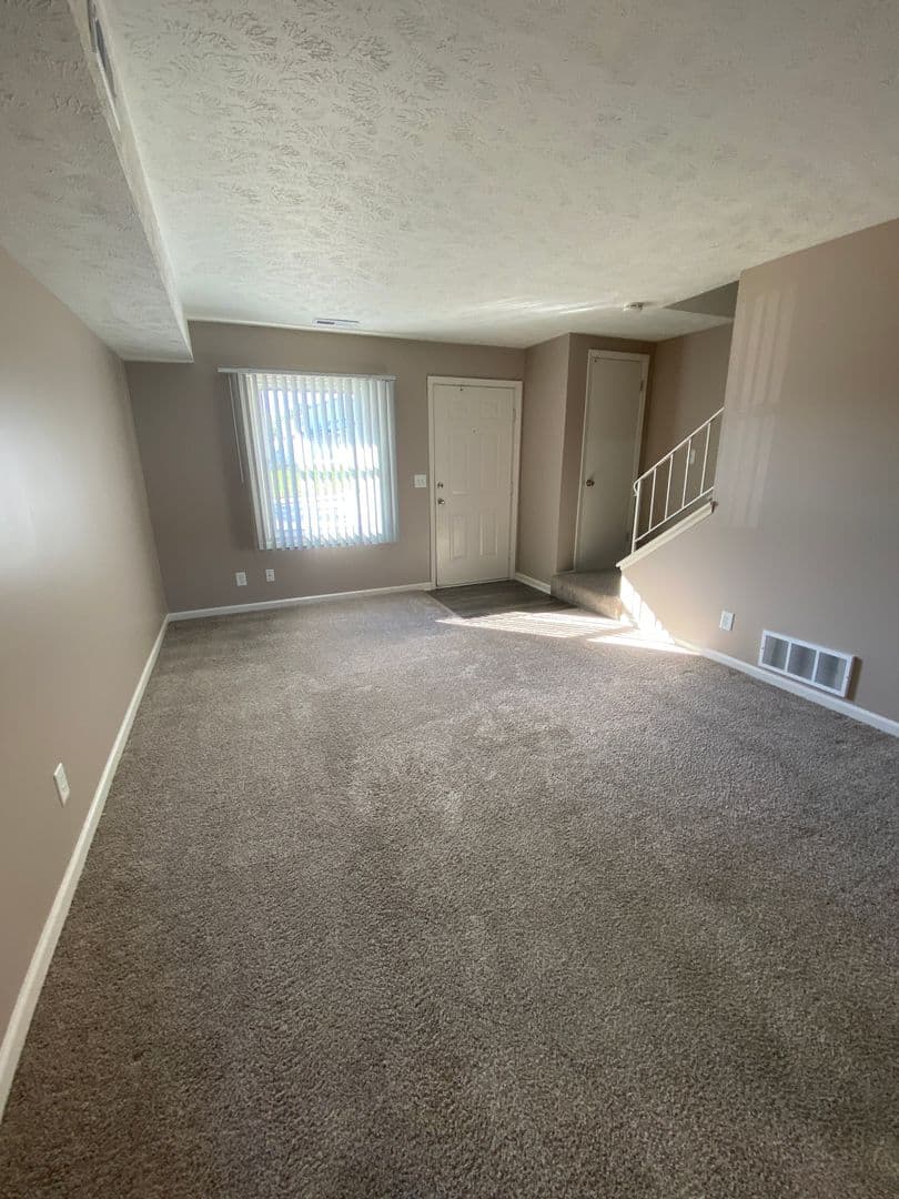 Bellevue Apartment: 2945 Biggs Plaza
