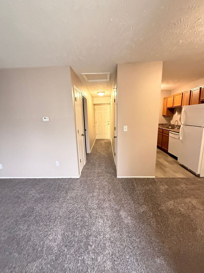 Bellevue Apartment: 2945 Biggs Plaza
