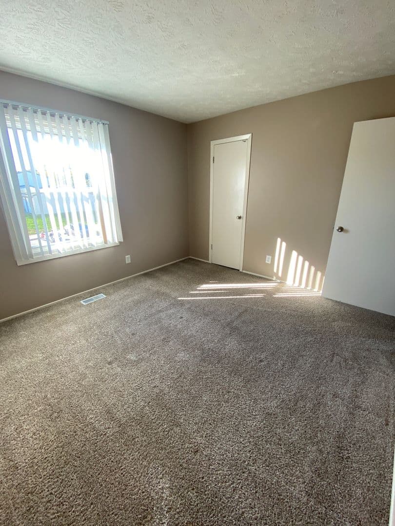 Bellevue Apartment: 2945 Biggs Plaza