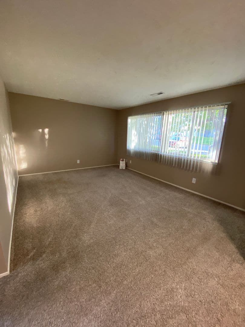 Bellevue Apartment: 2945 Biggs Plaza