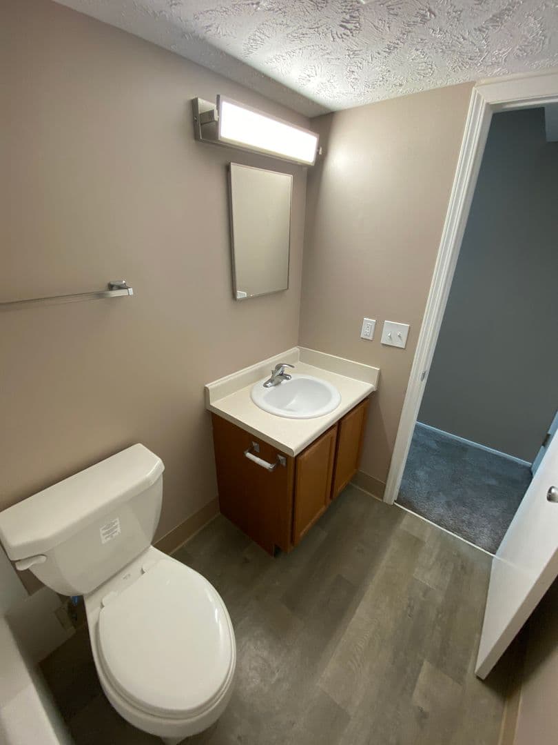 Bellevue Apartment: 2945 Biggs Plaza