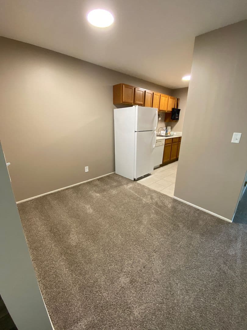 Bellevue Apartment: 2945 Biggs Plaza