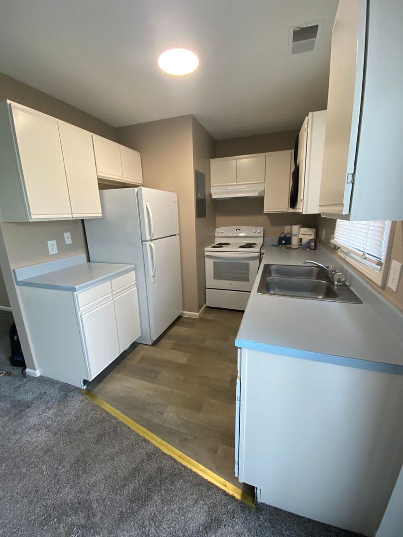 Bellevue Apartment: 2945 Biggs Plaza