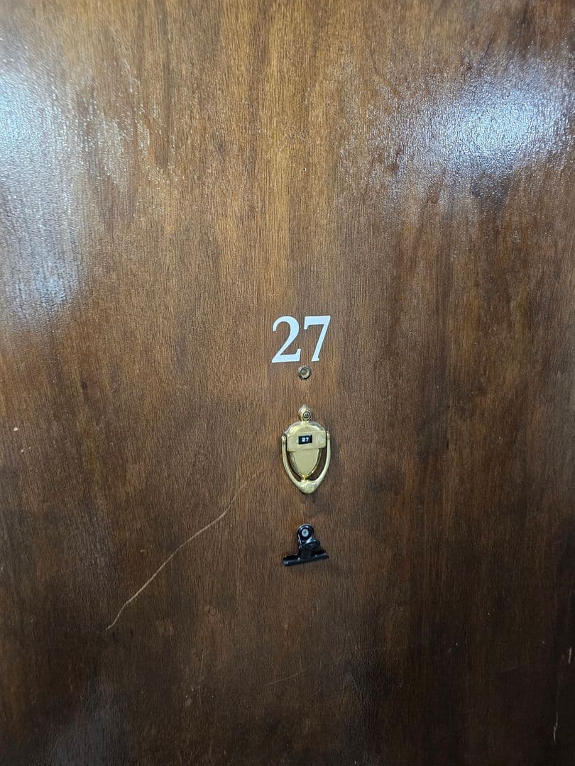 Bellevue Apartment: 910 Ginny Avenue