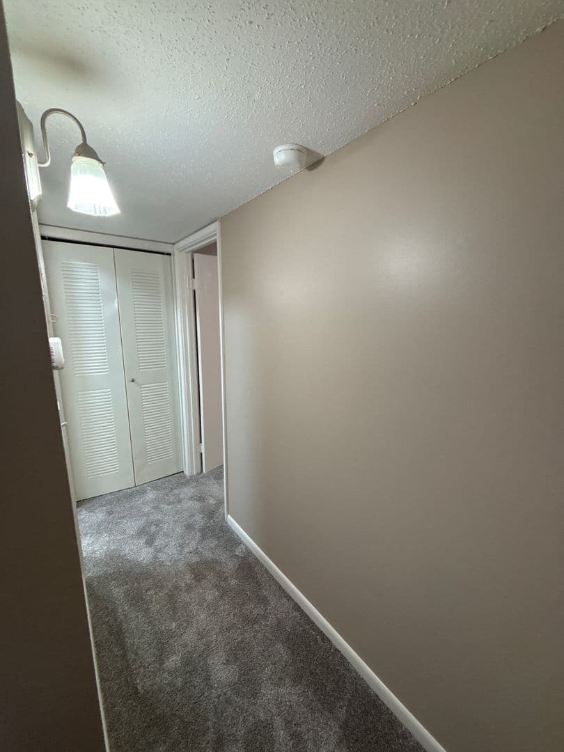 Omaha Apartment: 7525 Pierce Plaza