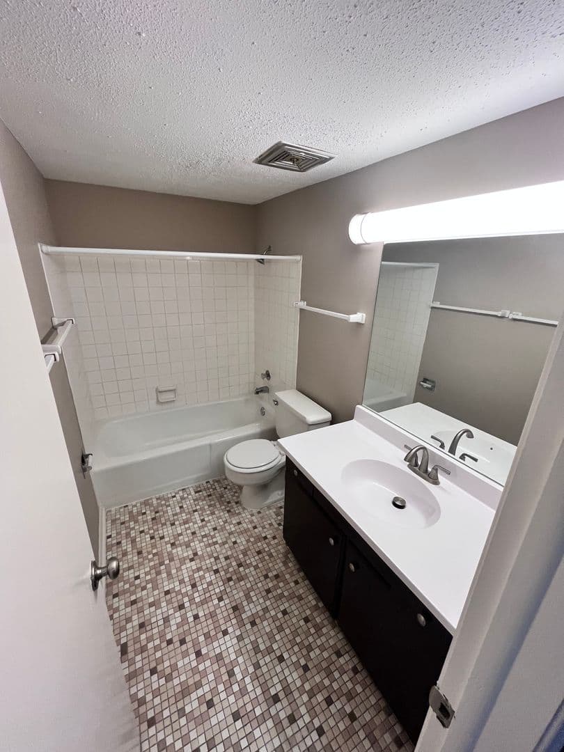 Omaha Apartment: 3110 1/2 N 97th Street