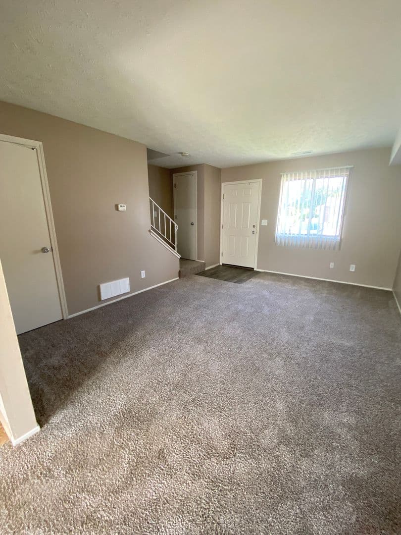 Bellevue Apartment: 2945 Biggs Plaza