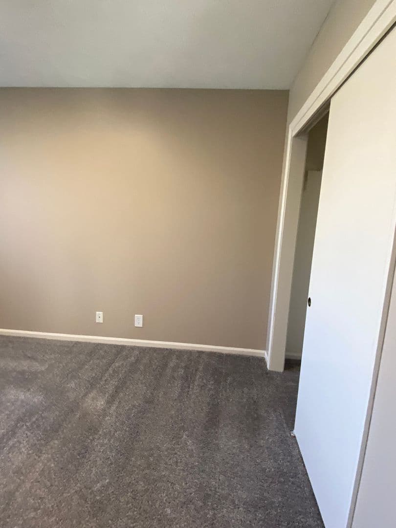 Bellevue Apartment: 2945 Biggs Plaza