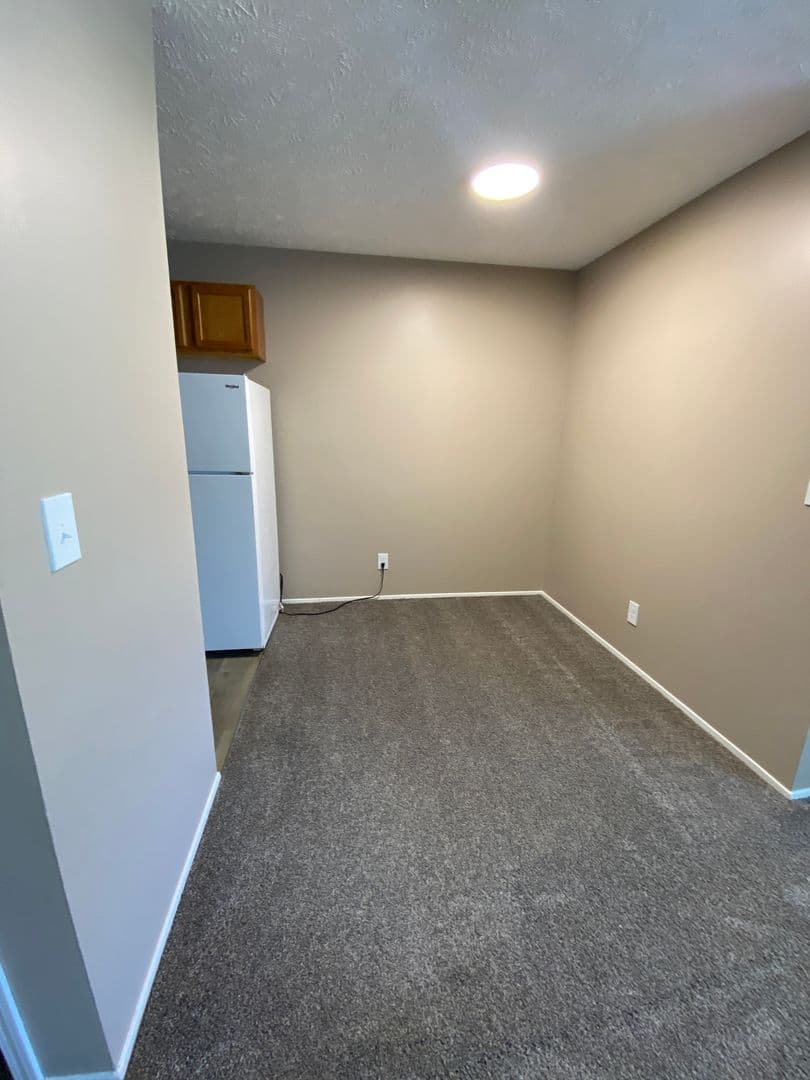 Bellevue Apartment: 2945 Biggs Plaza