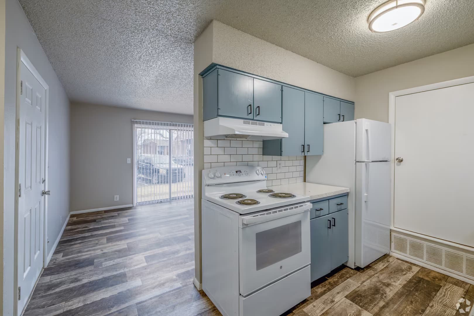 Broken Arrow Apartment: 728 N. Village Ave