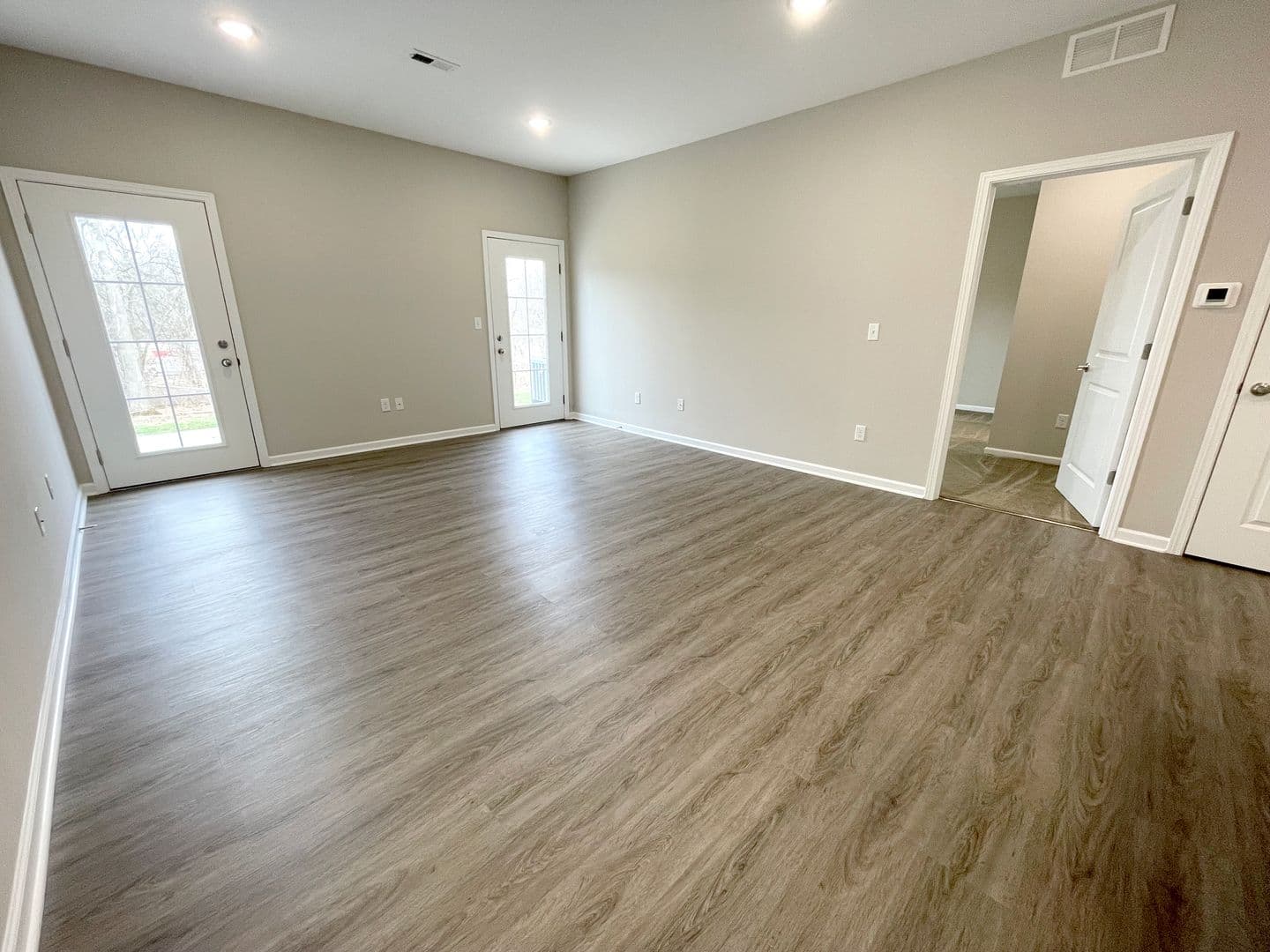 Orchard Park Apartment: 130-275 Shadow Lane