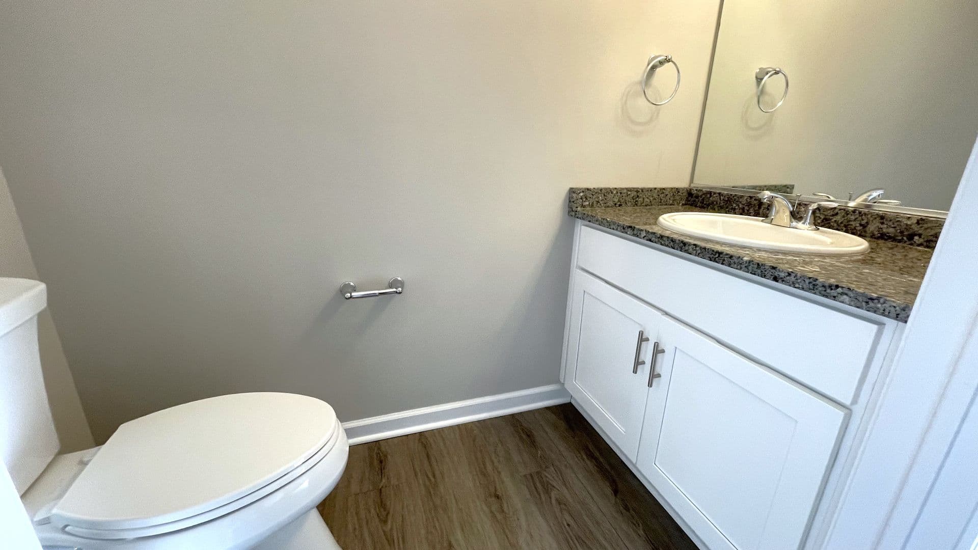 Orchard Park Apartment: 130-275 Shadow Lane