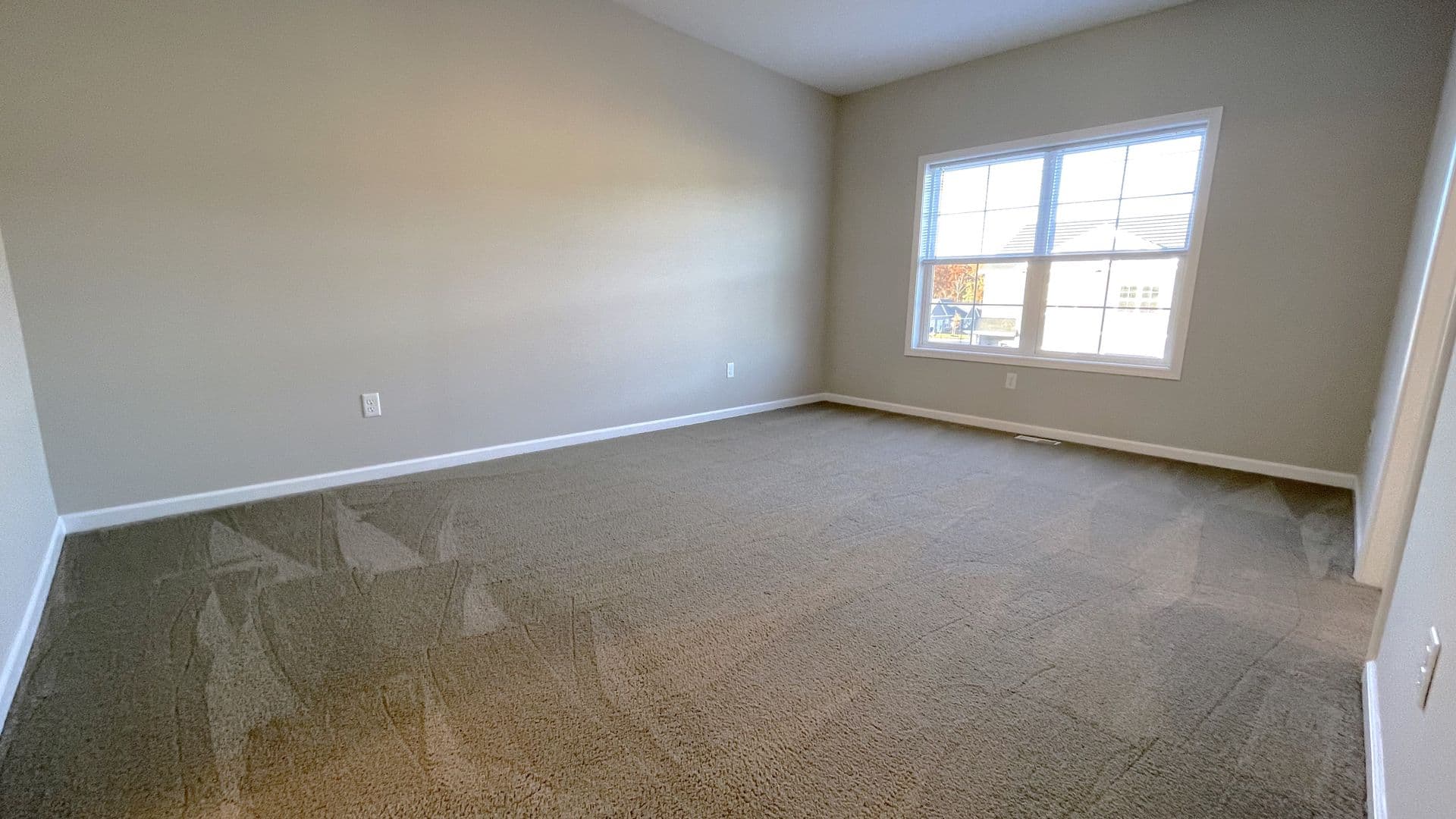 Orchard Park Apartment: 130-275 Shadow Lane