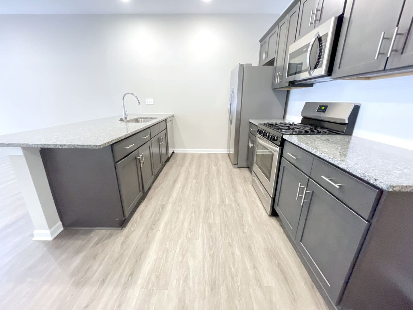 Orchard Park Apartment: 130-275 Shadow Lane