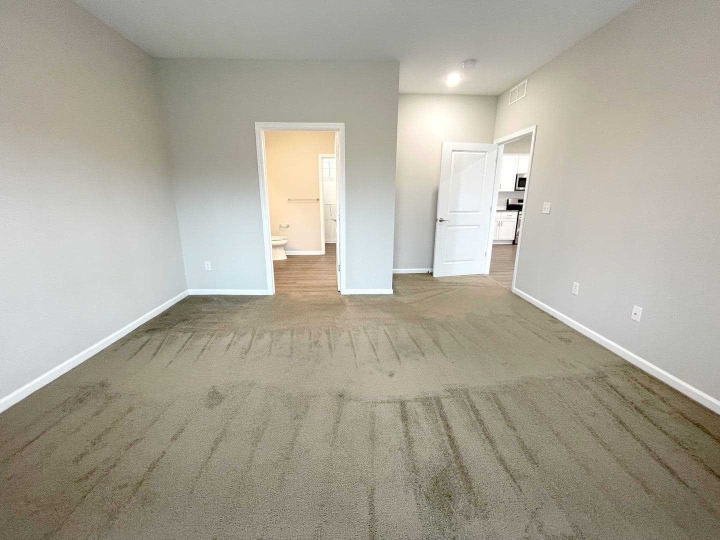 Orchard Park Apartment: 130-275 Shadow Lane