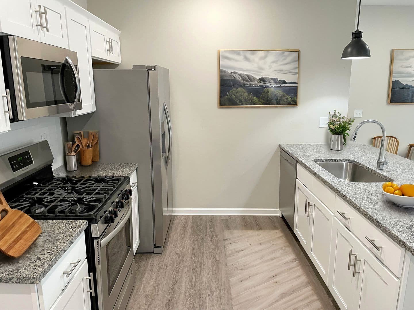 Orchard Park Apartment: 130-275 Shadow Lane