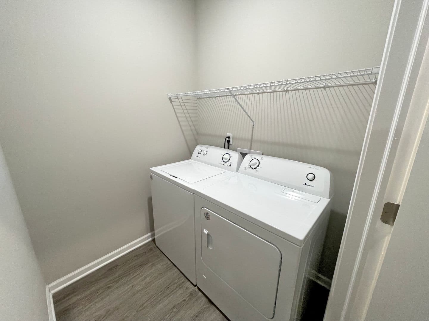 Orchard Park Apartment: 130-275 Shadow Lane