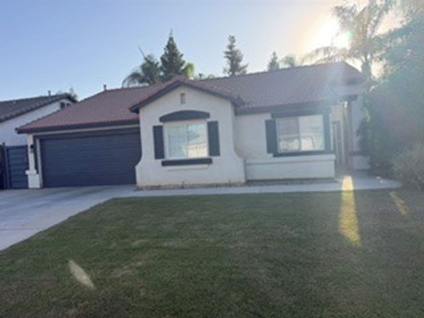 Bakersfield House: 805 Astoria Park Dr