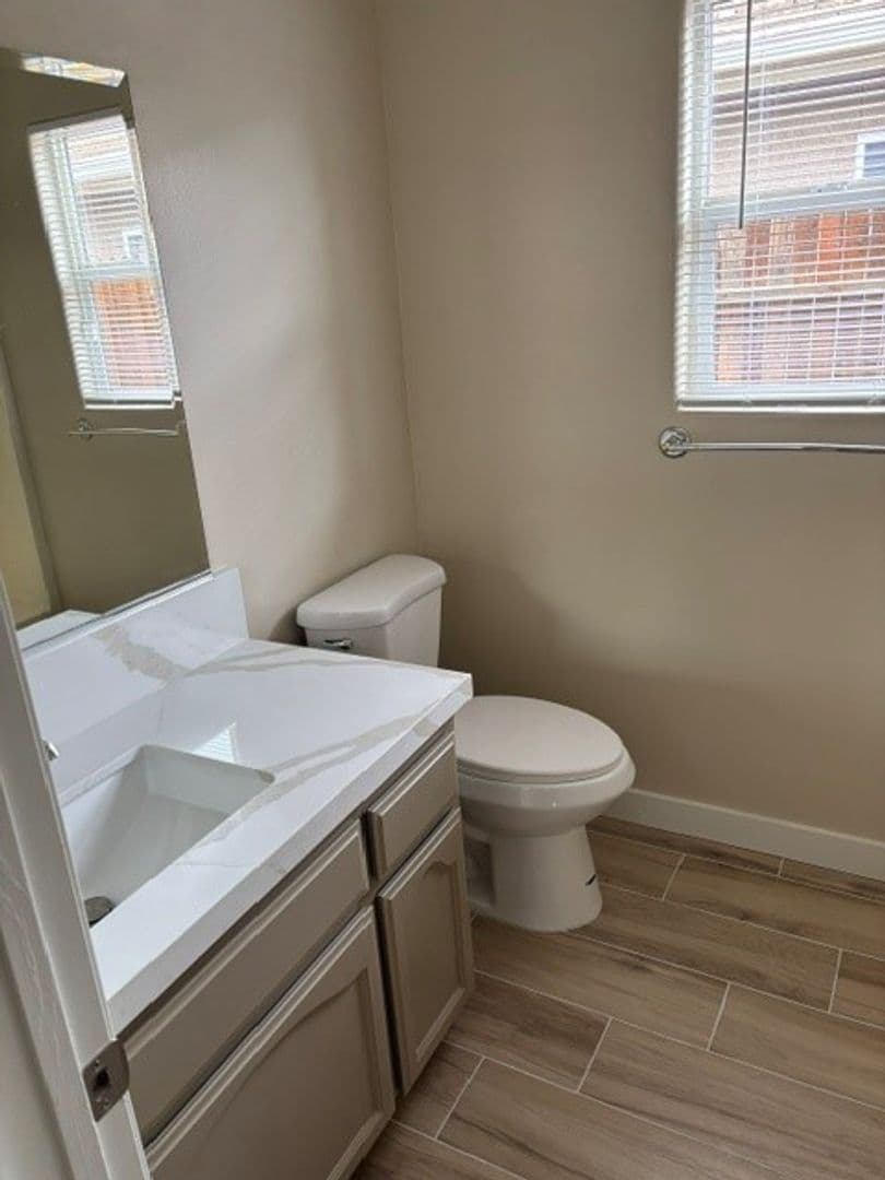 Bakersfield House: 5911 Ragusa Lane