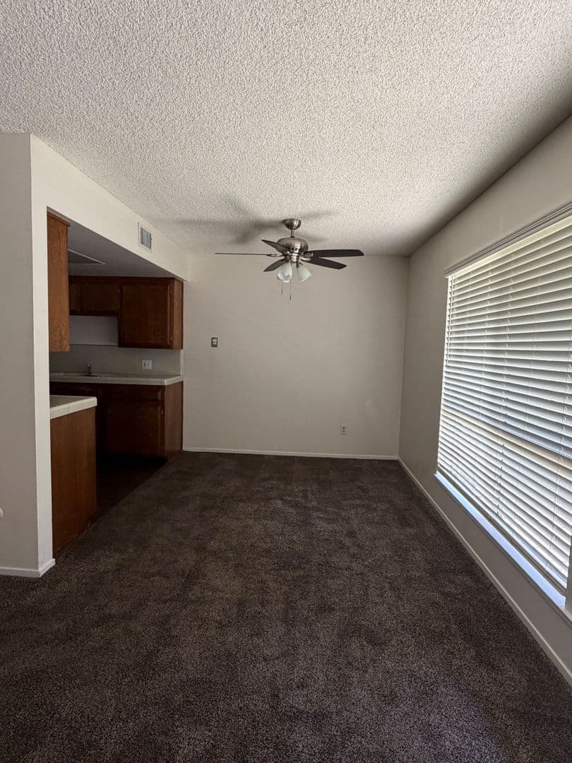 Bakersfield Apartment: 3333 El Encanto Ct. #19