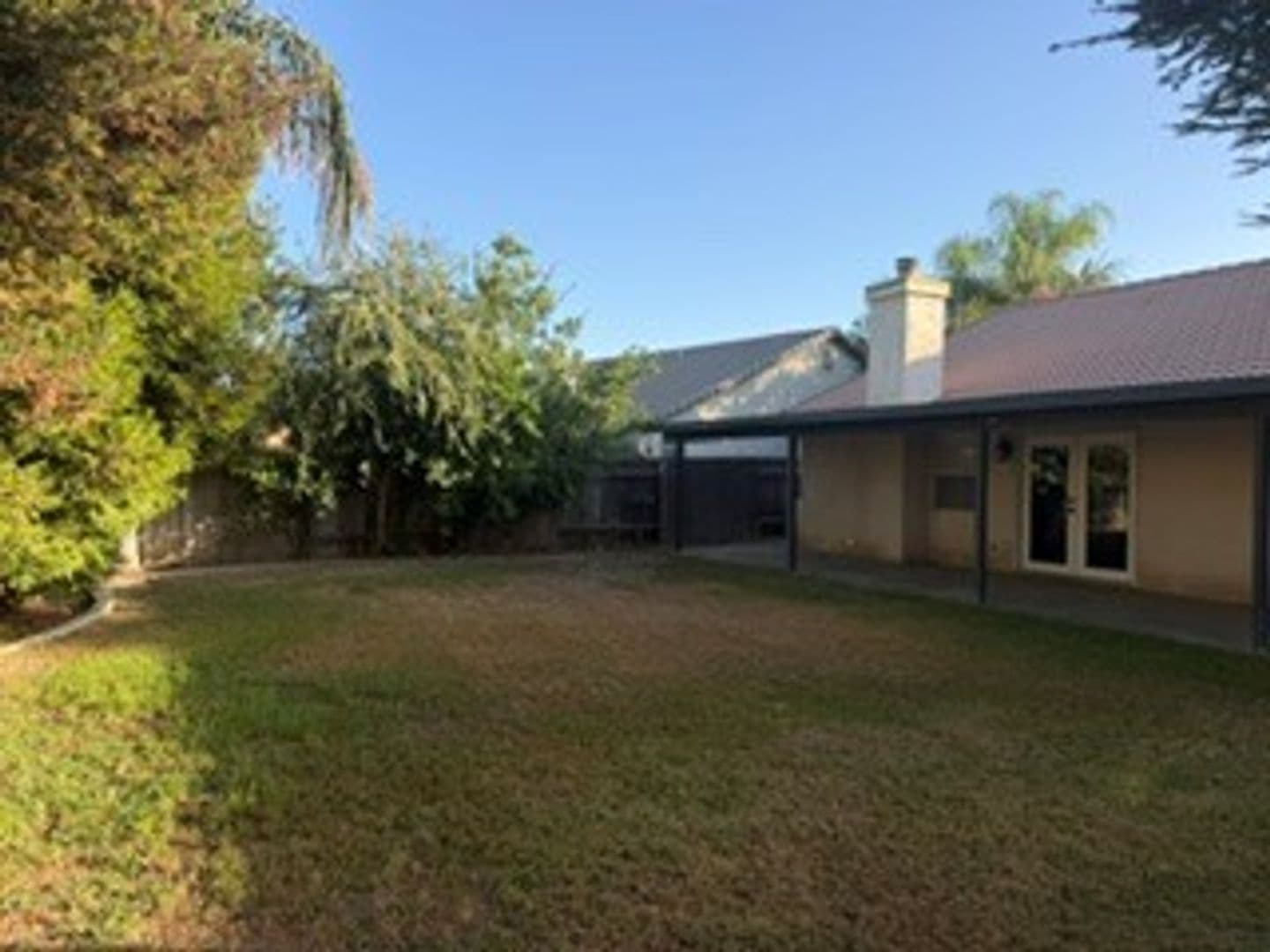 Bakersfield House: 805 Astoria Park Dr