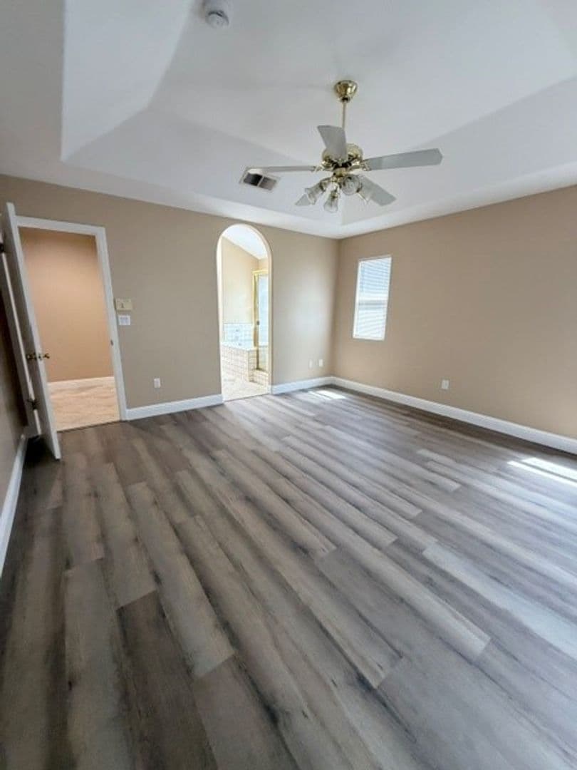 Bakersfield House: 5009 Glacier Canyon Ct