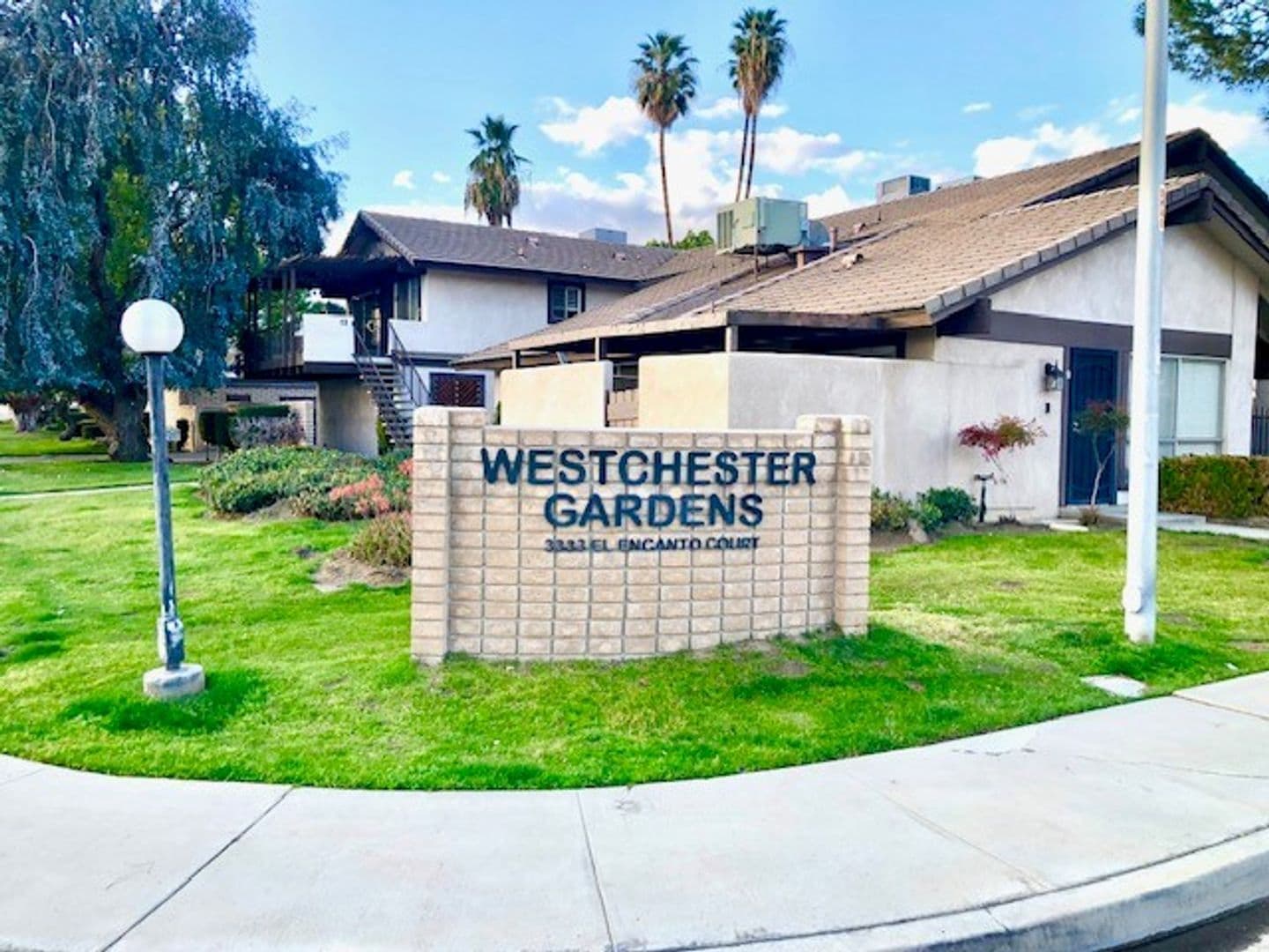 Bakersfield Apartment: 3333 El Encanto Ct. #19