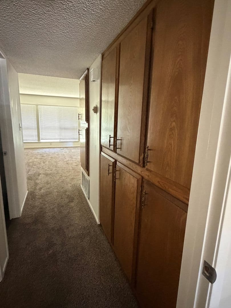 Bakersfield Apartment: 3333 El Encanto Ct. #19