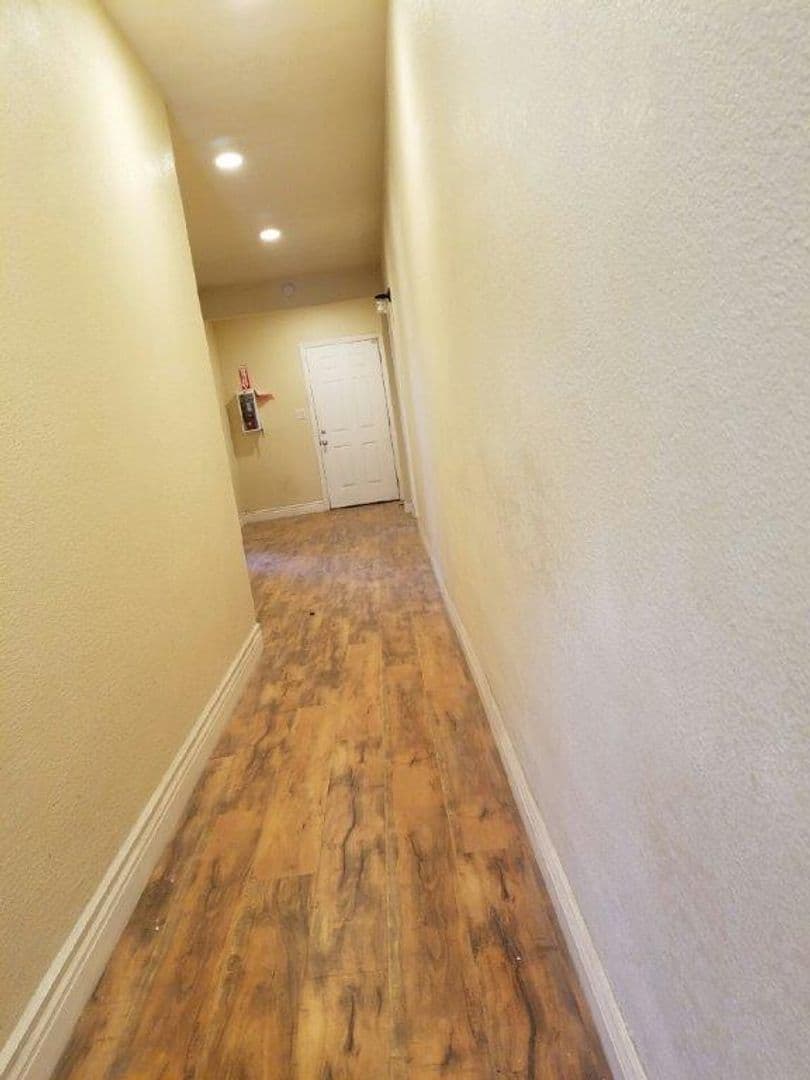 Bakersfield Apartment: 2230 G St.