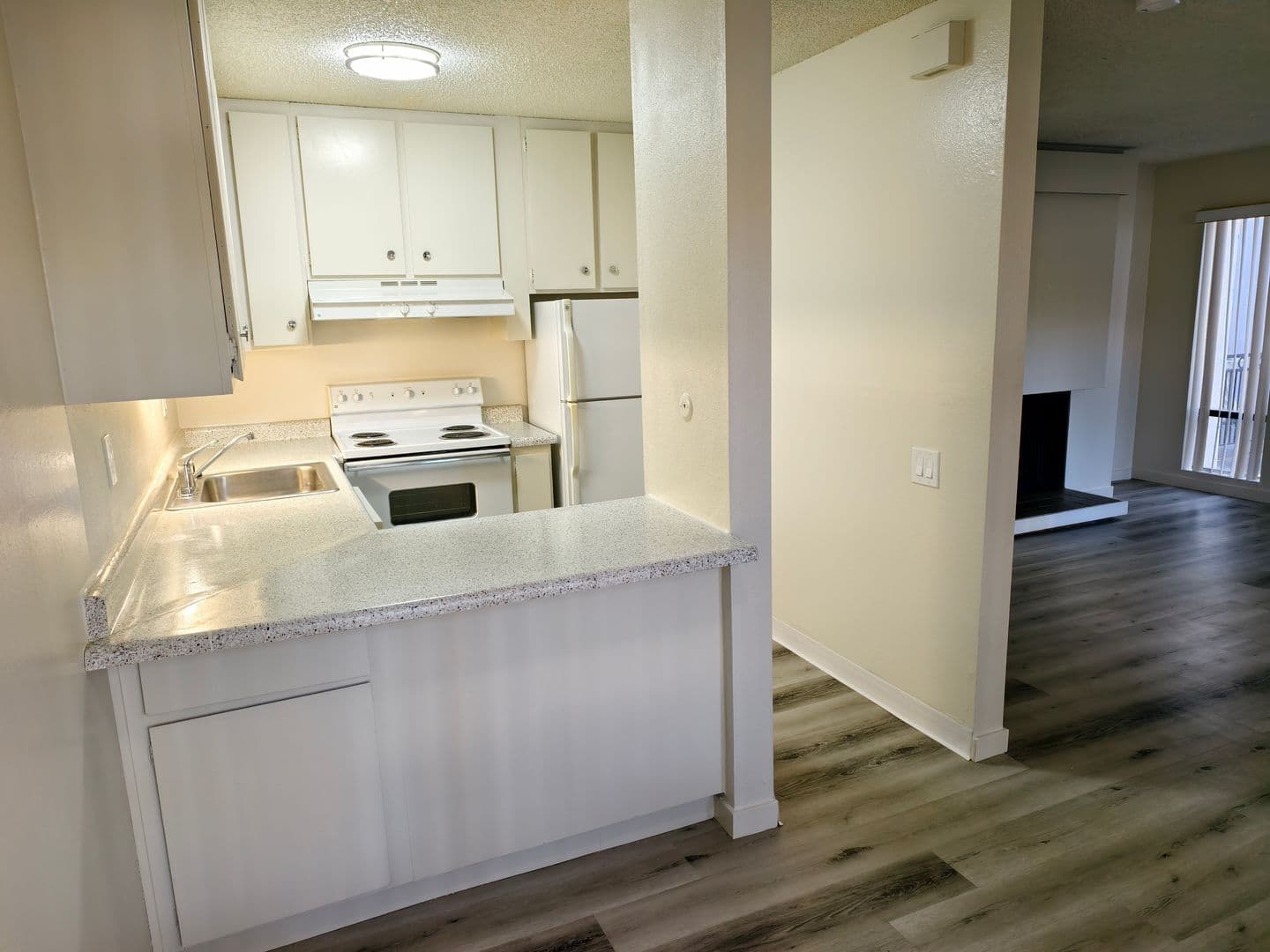 Sacramento Apartment: 1451 3rd Street