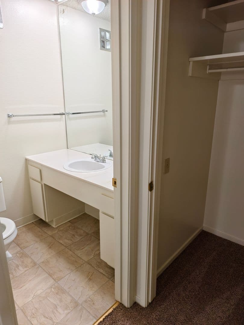 Sacramento Apartment: 1451 3rd Street