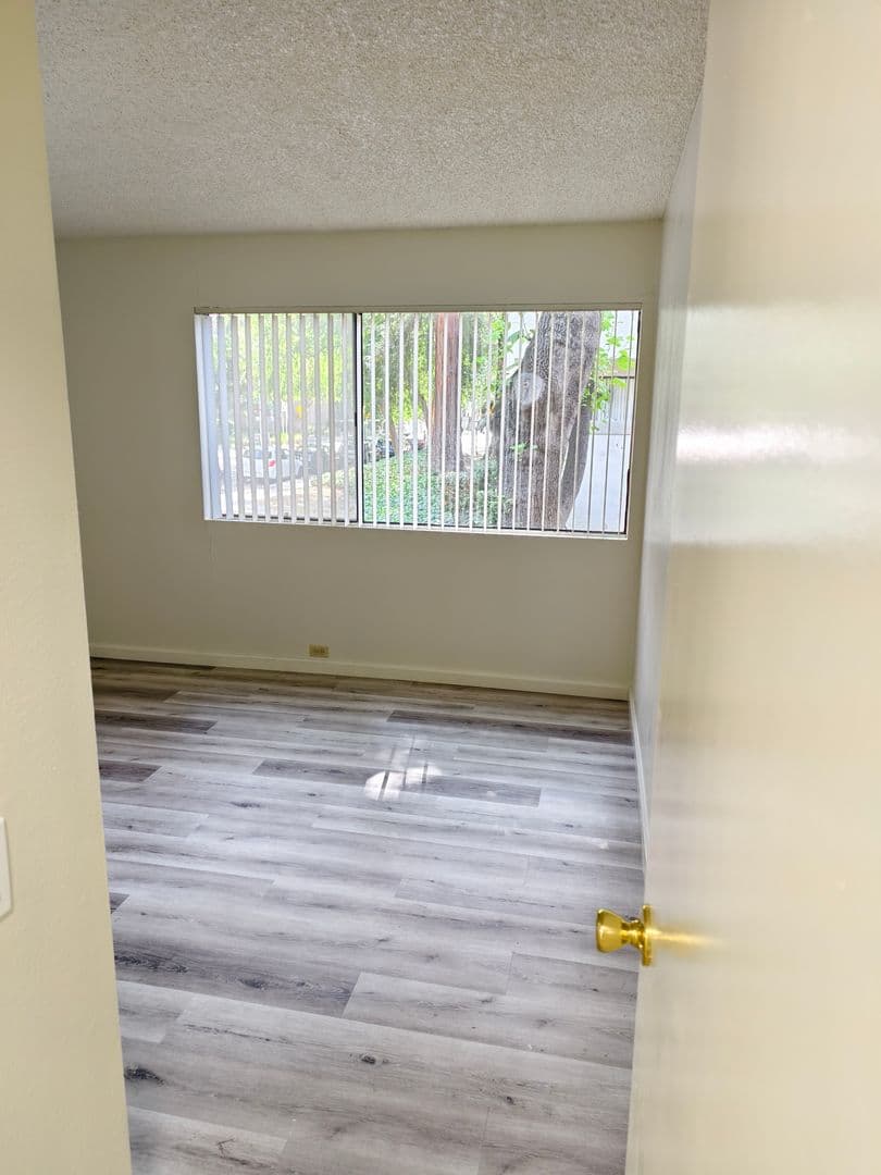 Sacramento Apartment: 1451 3rd Street
