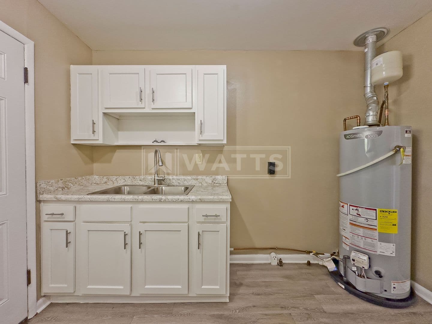 Birmingham Apartment: 622 1st Street West