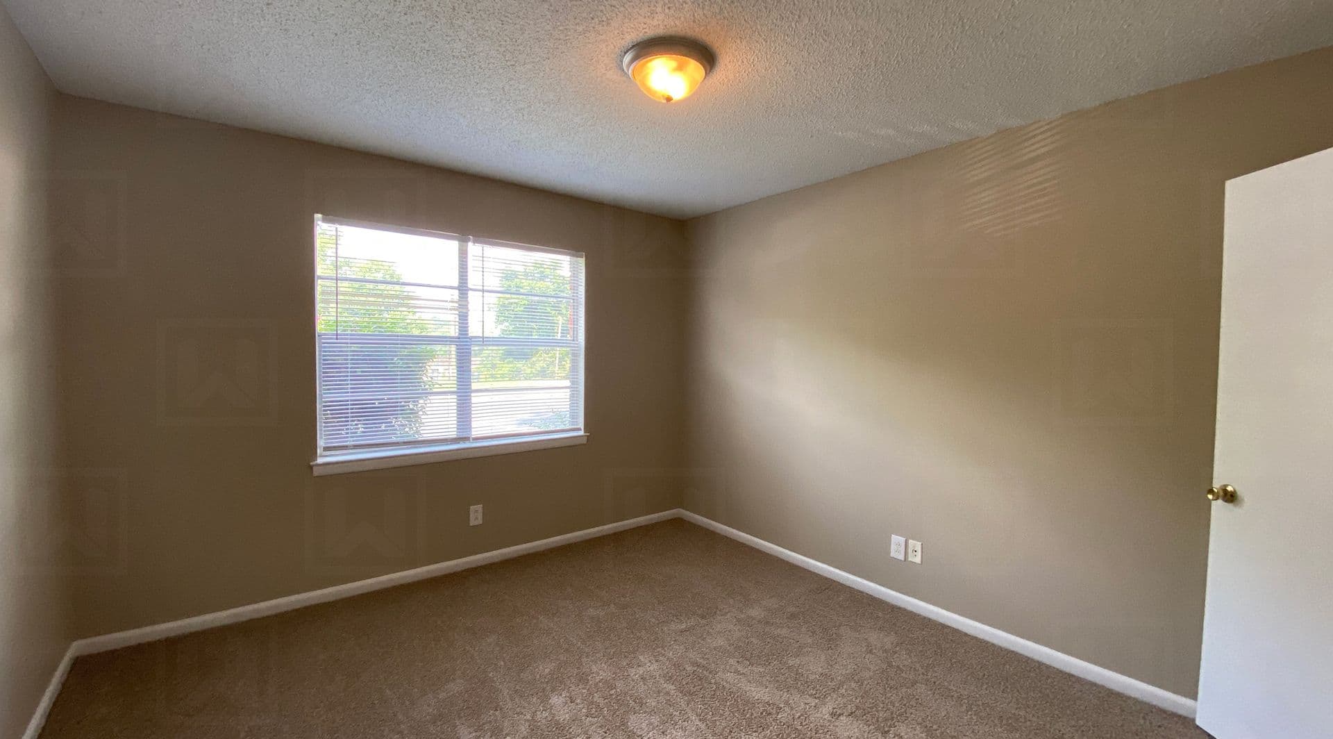 Hueytown Apartment: 650-688 South Parkell Avenue