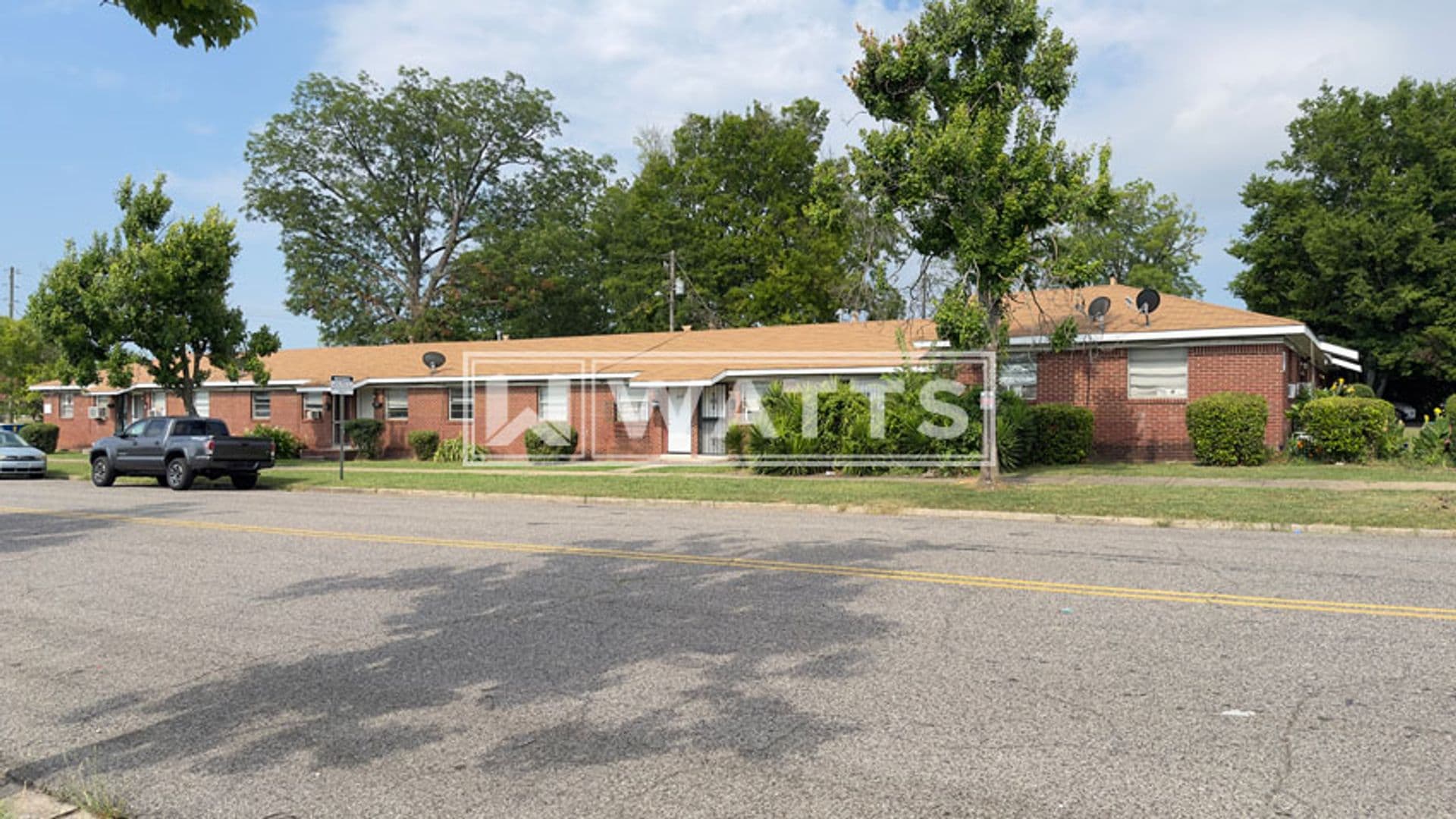 Birmingham Apartment: 622 1st Street West