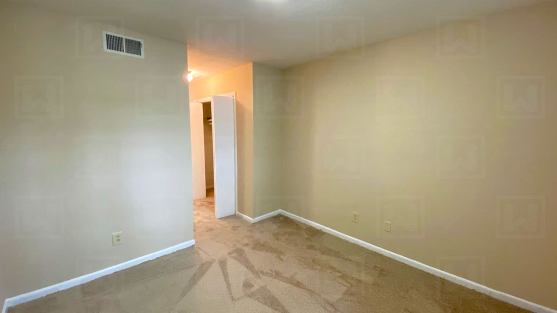 Birmingham Apartment: 8917 Roebuck Blvd