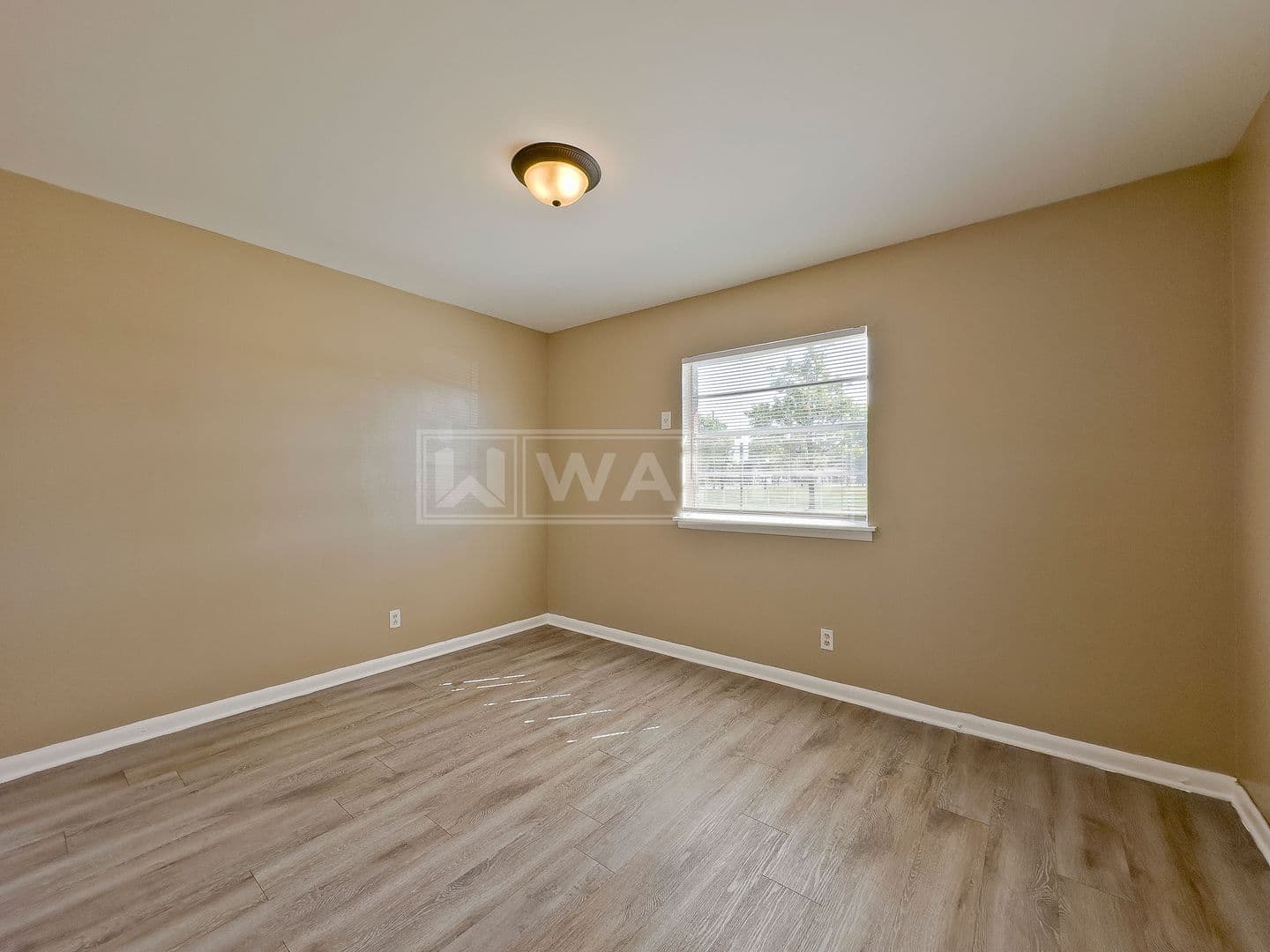Birmingham Apartment: 622 1st Street West
